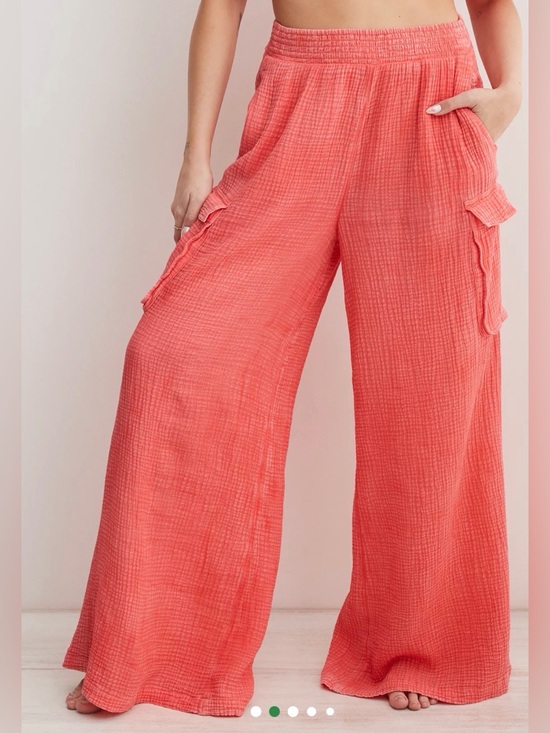 aerie Pants - Aerie Gauzy High Waisted Cargo Pants Women’s Size Small Color Haute Coral